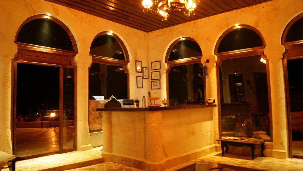 Sinasos Palace Cave Hotel Ürgüp Exterior photo